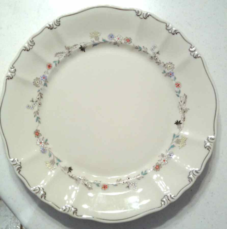 PIR203 Dinner Plate by Pirkenhammer-1