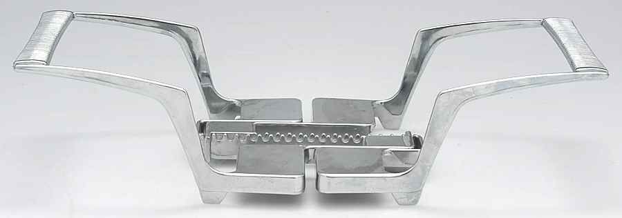 Corning & Pyrex Lids & Accessories Magic Metal Serving Cradle by Corning Corelle-1