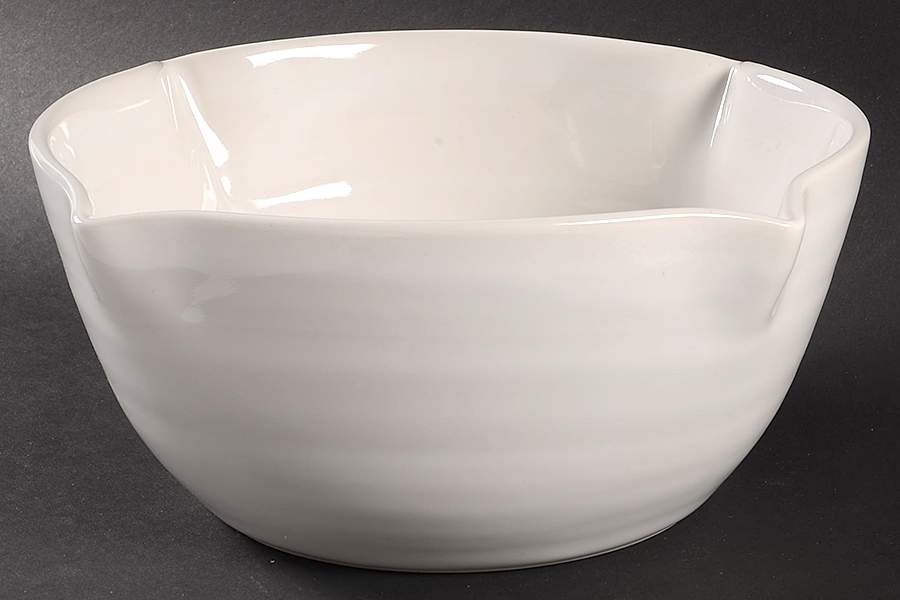 Royalton 8" Round Serving Bowl by Simon Pearce-1