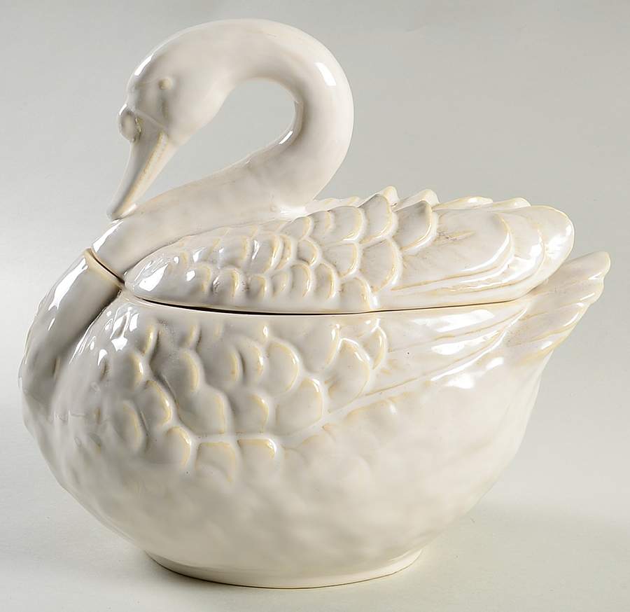 Twelve Days of Christmas Tureen &  Lid by Pottery Barn China-1