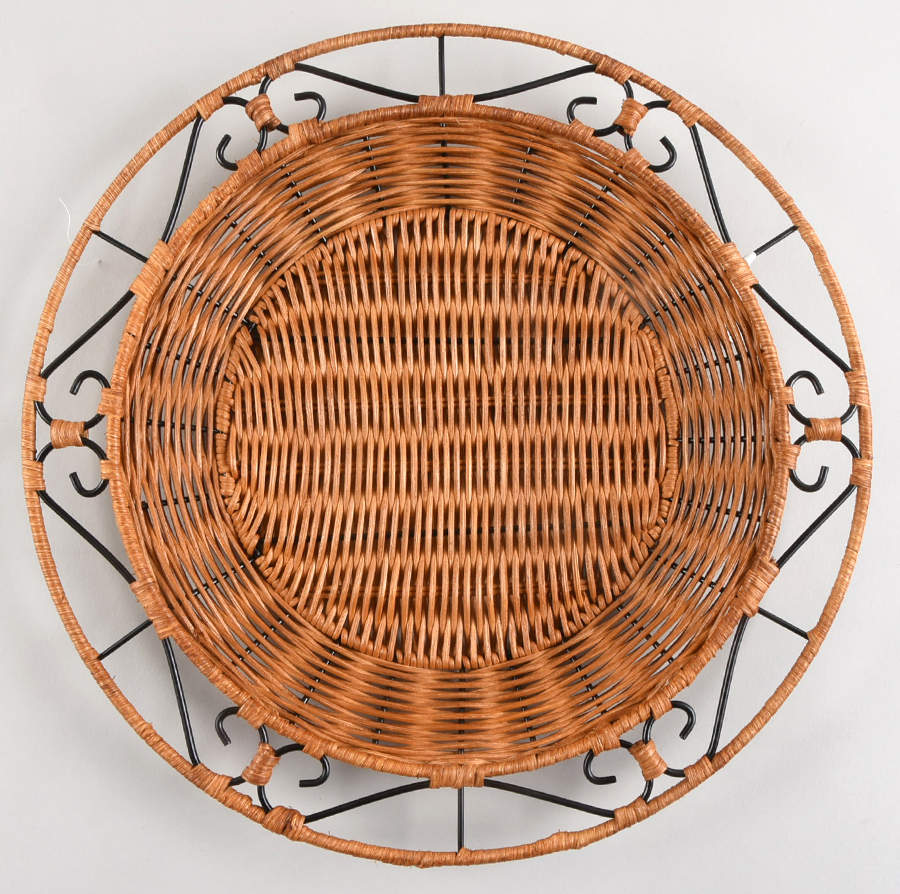 Casual Home Wicker & Metal Plate Holder by Princess House-1