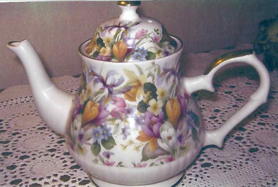 5075 Teapot & Lid by Price Kensington-1