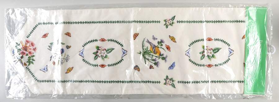 Botanic Garden Birds 14" X 90" Cloth Table Runner by Portmeirion-1