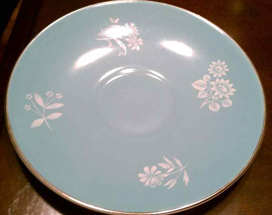 POU17 Saucer by Pountney-1