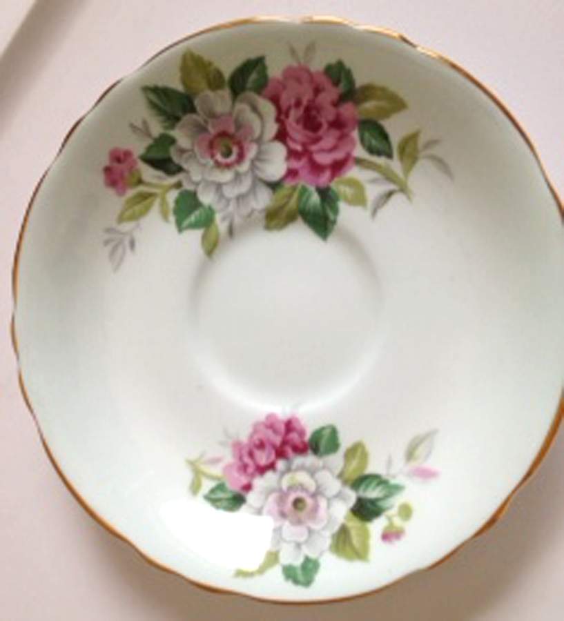A4089 Saucer by Paragon-1