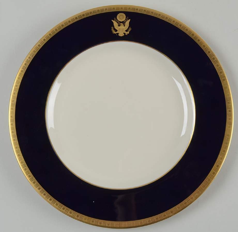 PIC180 Dinner Plate by Pickard-1