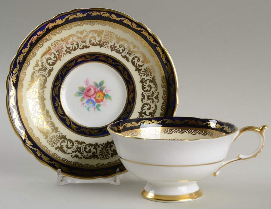 8230A Footed Cup & Saucer Set by Paragon-1