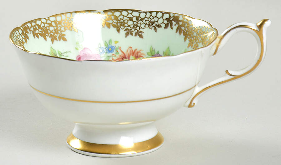 1099-8 Footed Cup by Paragon-1