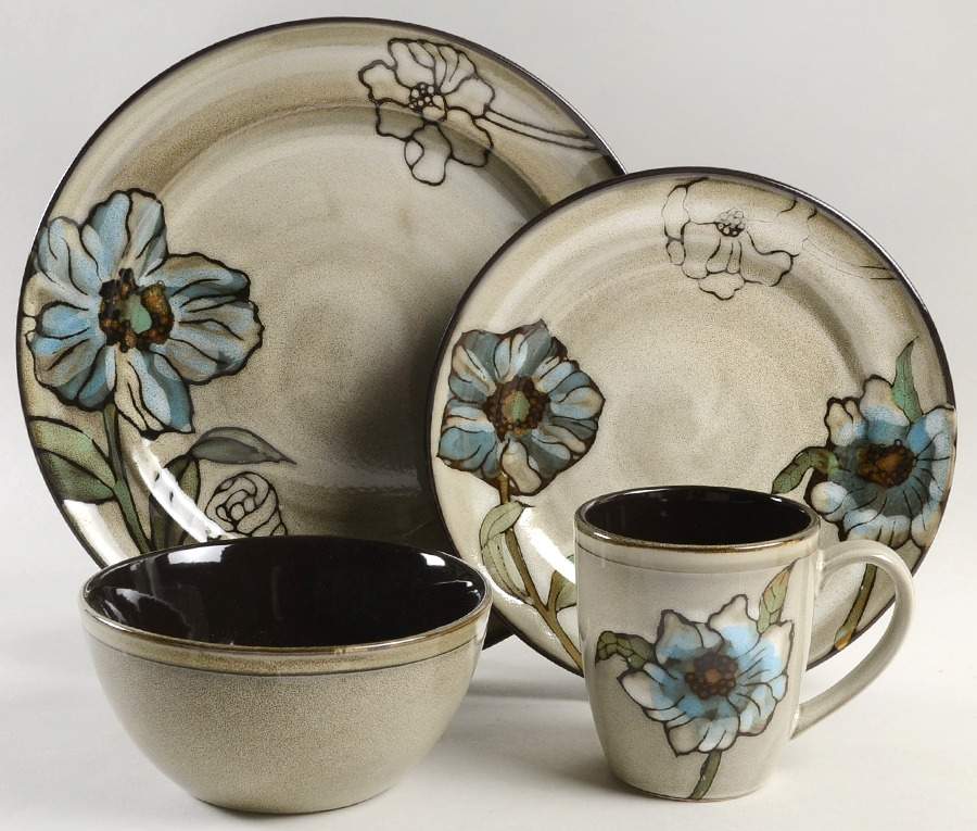 Harker 4 Piece Place Setting by Pfaltzgraff-1