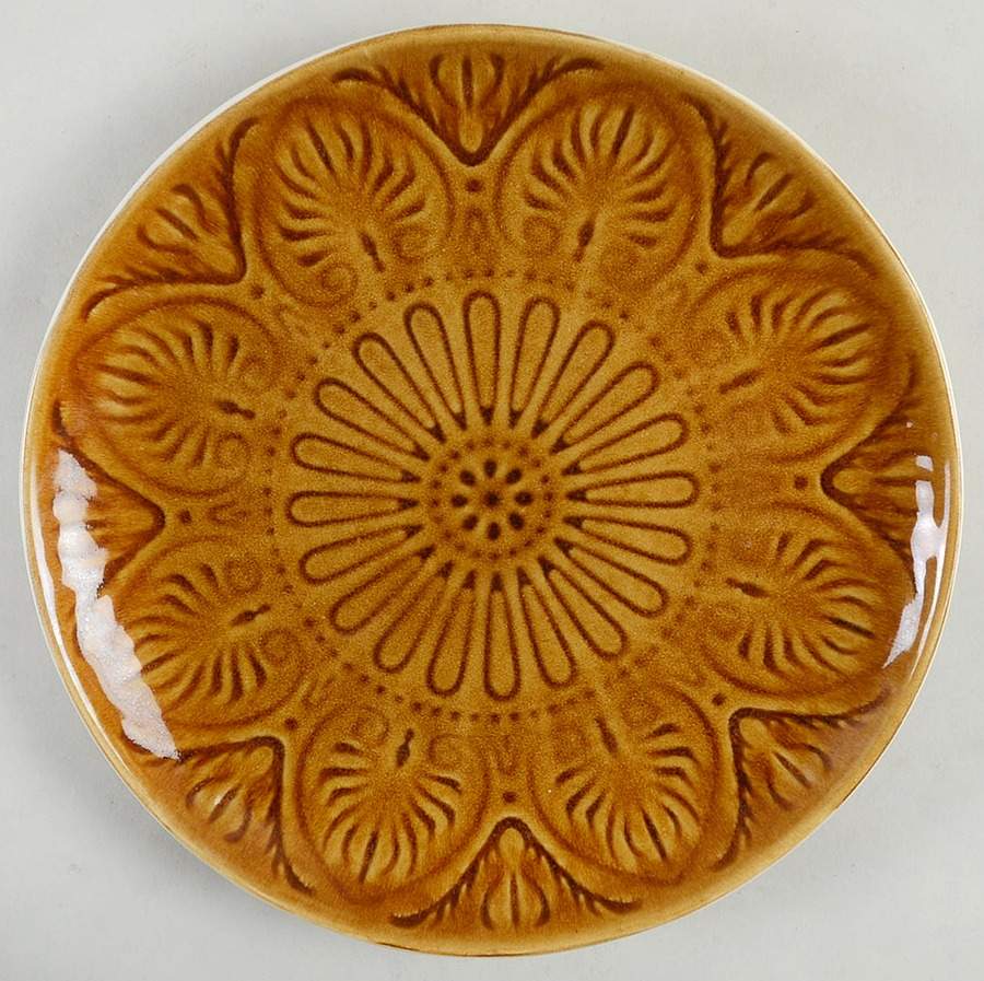 Dolce Honey Salad Plate by Pfaltzgraff-1