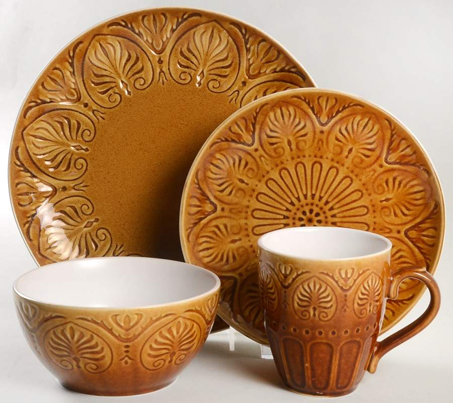 Dolce Honey 4 Piece Place Setting by Pfaltzgraff-1