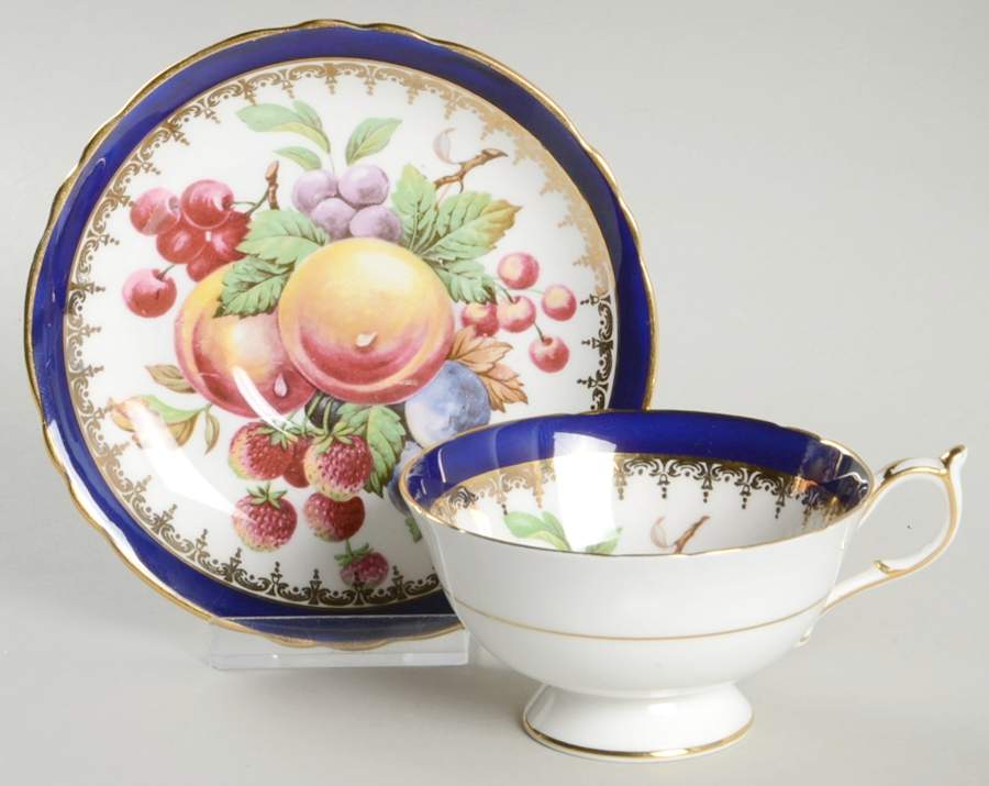 F138 Footed Cup & Saucer Set by Paragon-1