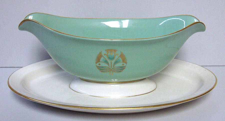 Illusion Gravy Boat with Attached Underplate by Pickard-1