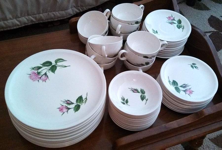 PCP304 Dinner Plate by Paden City-1