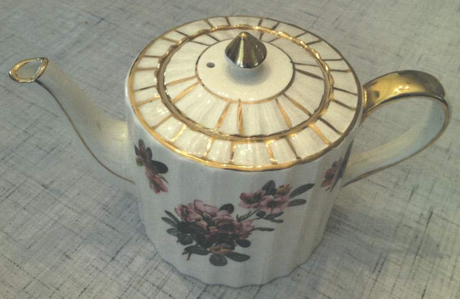 2676 Teapot & Lid by Price Kensington-1