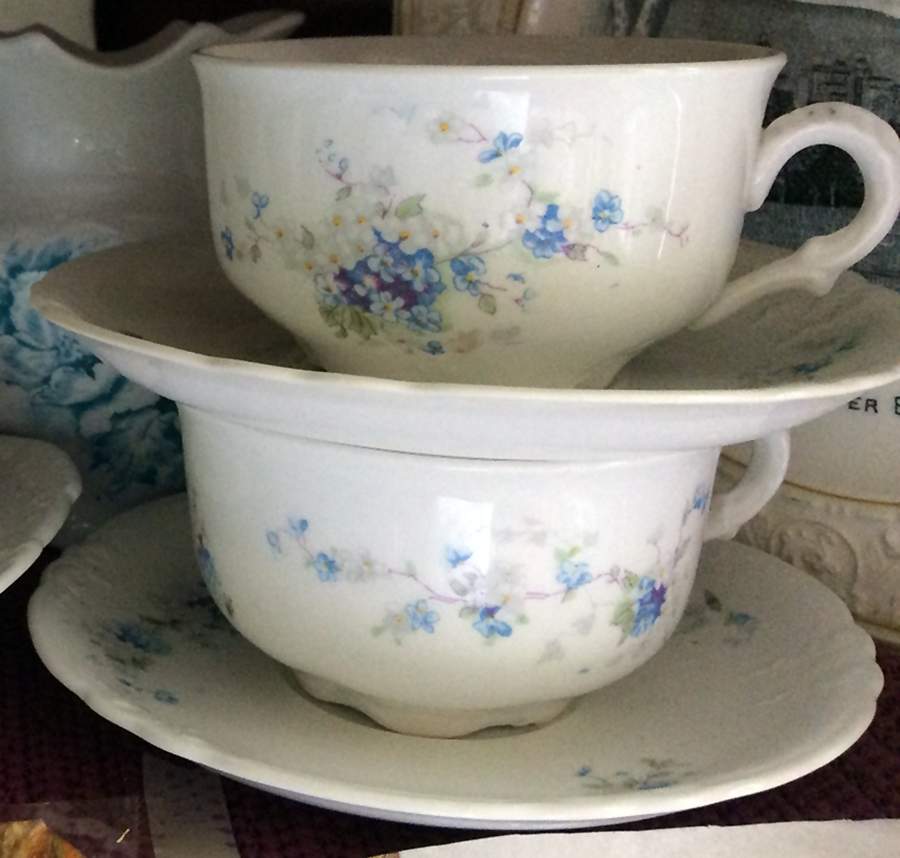 POP332 Footed Cup & Saucer Set by Pope Gosser-1