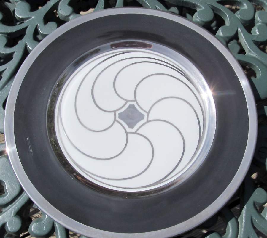 PIC187 Salad Plate by Pickard-1