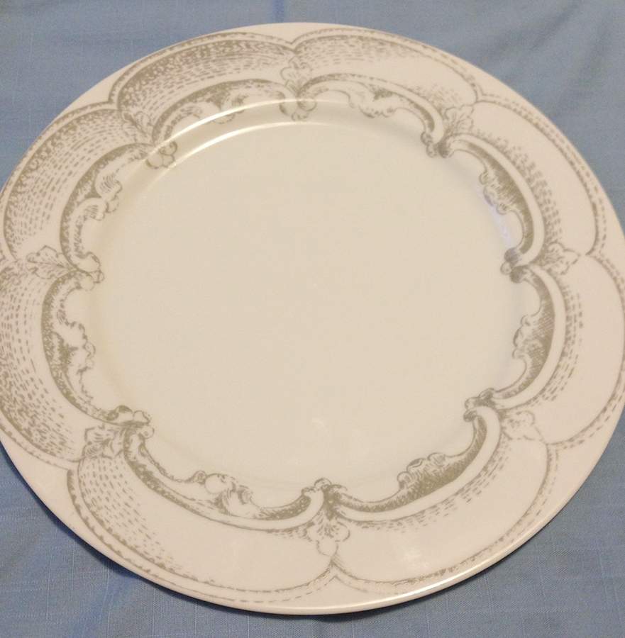PBA70 Dinner Plate by Pottery Barn China-1