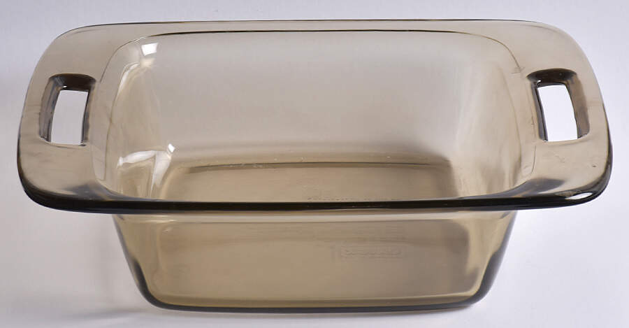 Easy Grab 8" Square Baker by Pyrex-1