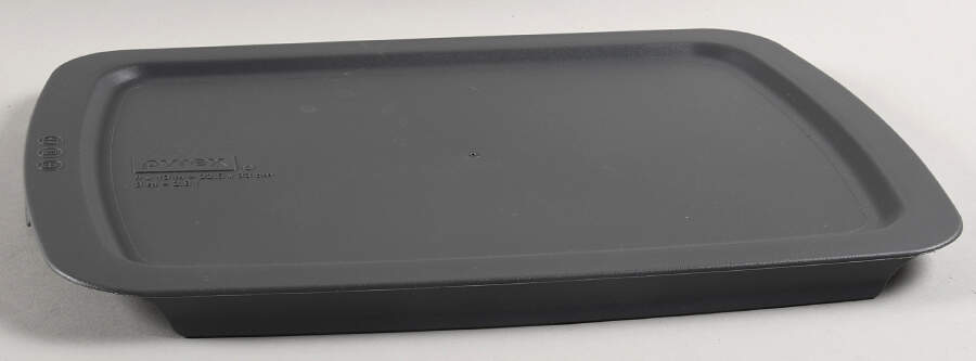 Easy Grab Plastic Lid for 13" Rectangular Baker by Pyrex-1