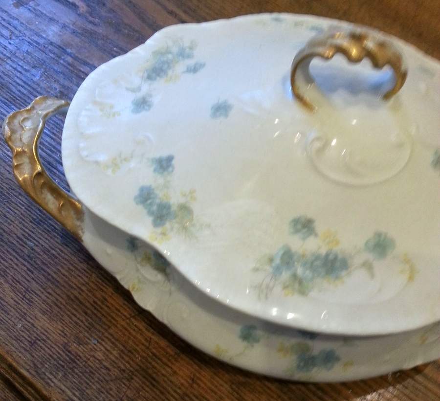POY841 Oval Covered Vegetable by Jean Pouyat-1