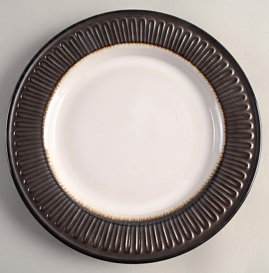 Camden Dinner Plate by Pfaltzgraff-1