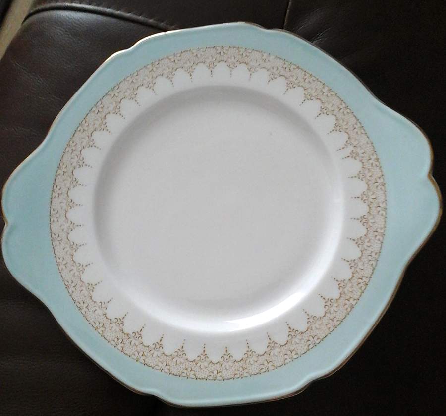 Stratford Handled Cake Plate by Paragon-1