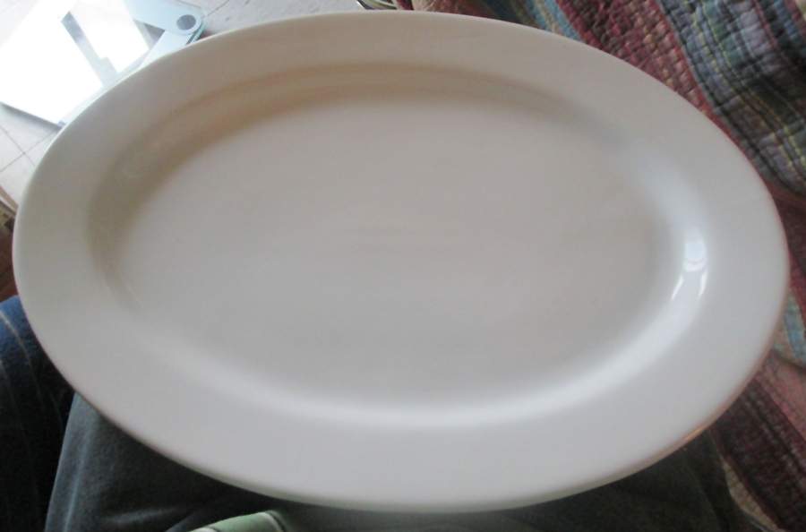 Simply White 14" Oval Serving Platter by Philippe Richard-1