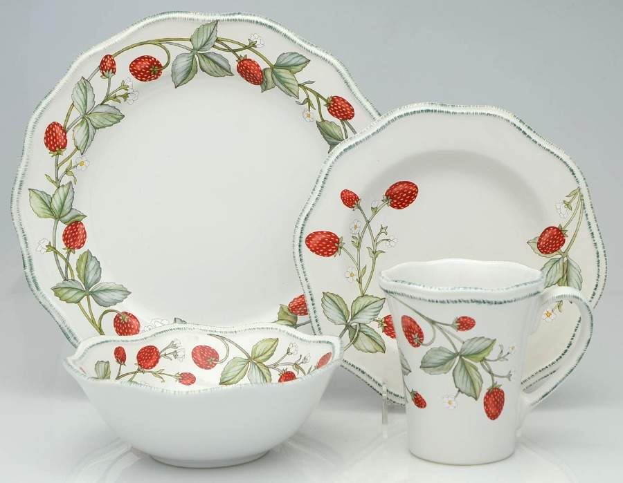 Strawberry Vine 16 Piece Set by Pfaltzgraff-1