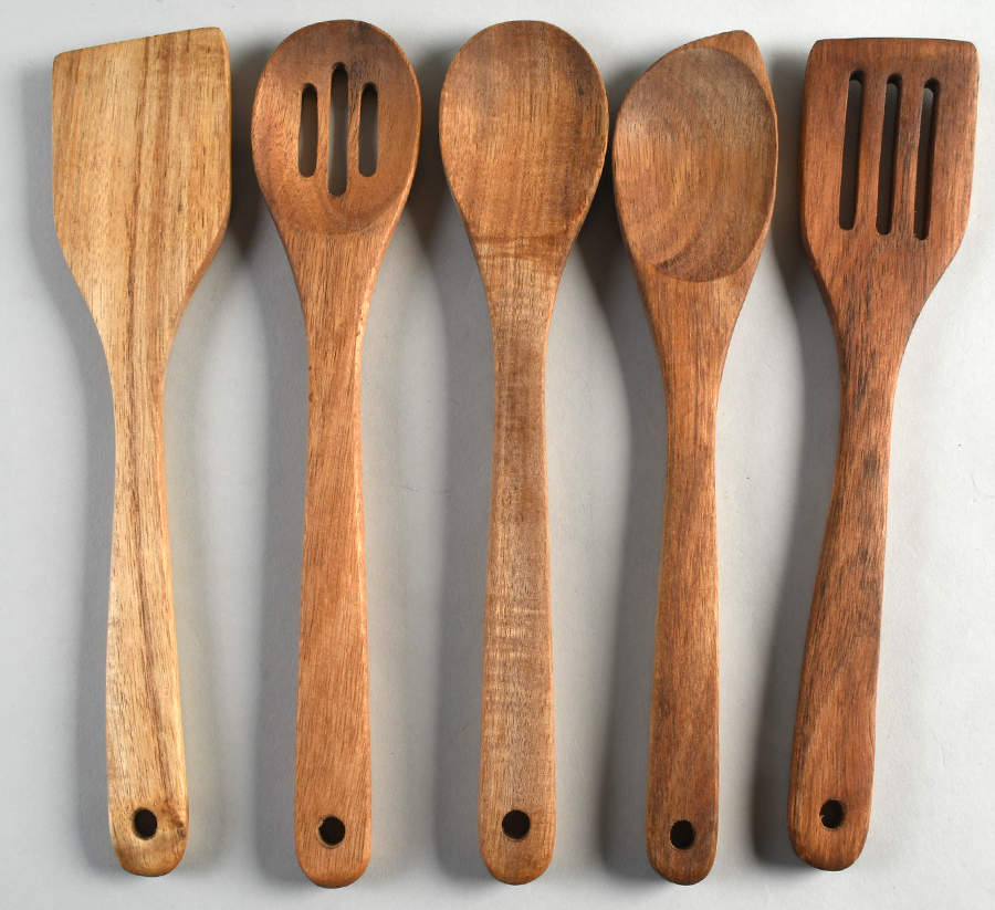 Trellis White Wood/Metal/Plastic Utensil Set by Pfaltzgraff-1