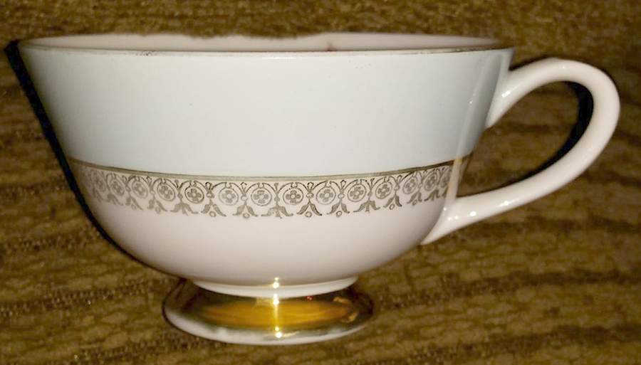 PNS3 Footed Cup by Princess Ch-England-1