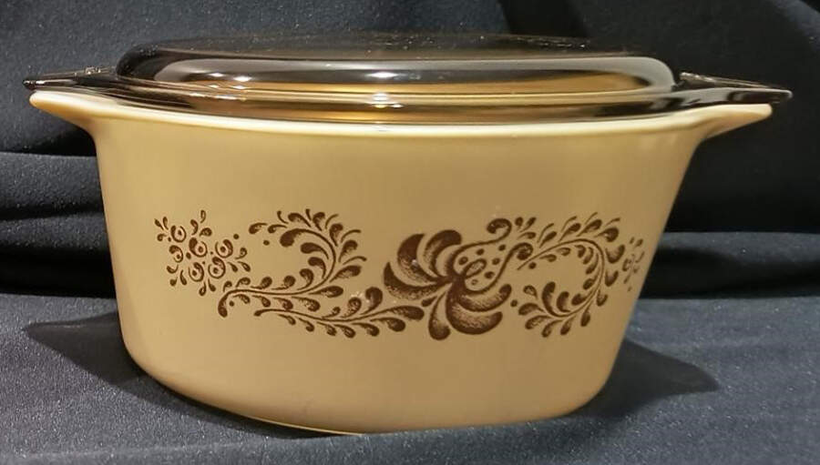 Homestead-Brown 1 Qt Round Covered Casserole by Pyrex-1