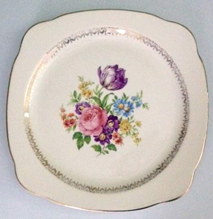PCP318 Dinner Plate by Paden City-1