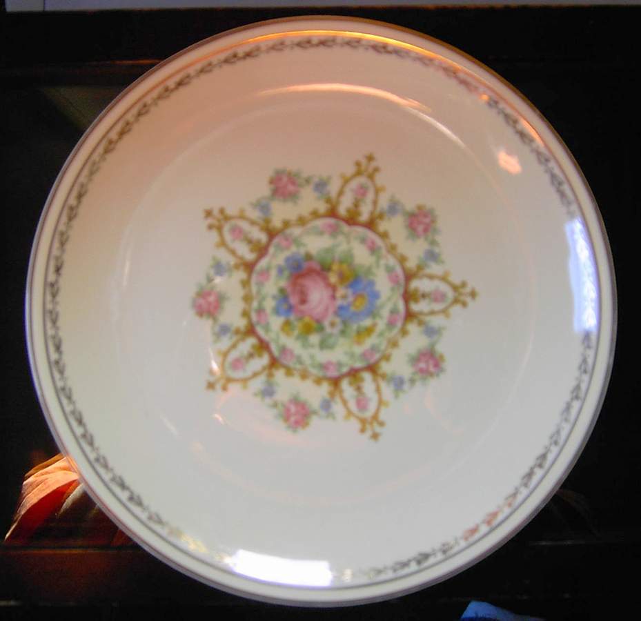 PCP319 Dinner Plate by Paden City-1