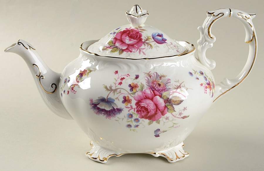 Rosealee (Gold Trim) Teapot & Lid by Paragon-1