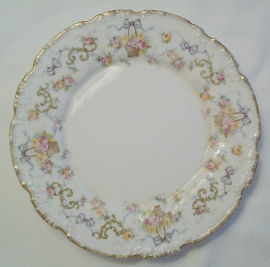PAD51 Dinner Plate by Paroutaud-1