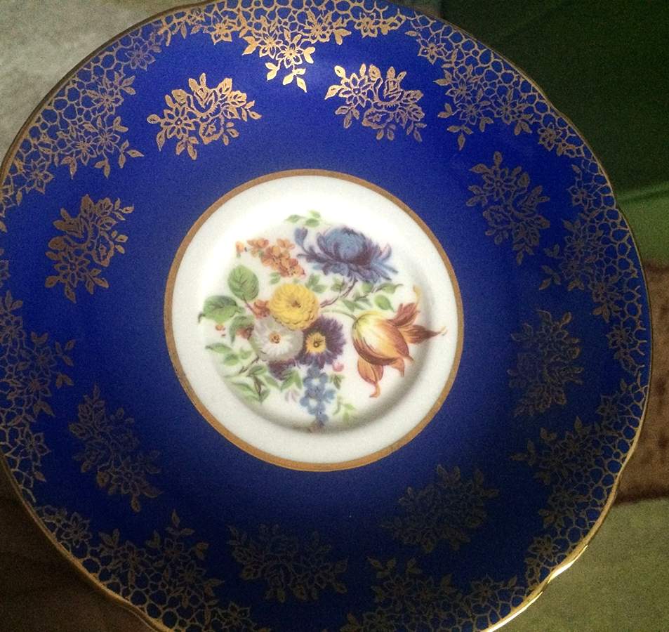 A4677 Saucer by Paragon-1