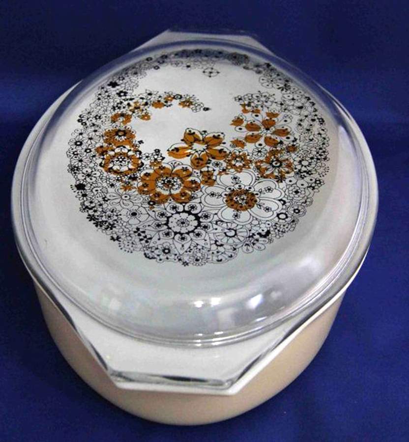 Floral Bubbles 2.5 Quart Oval Covered Casserole by Pyrex-1