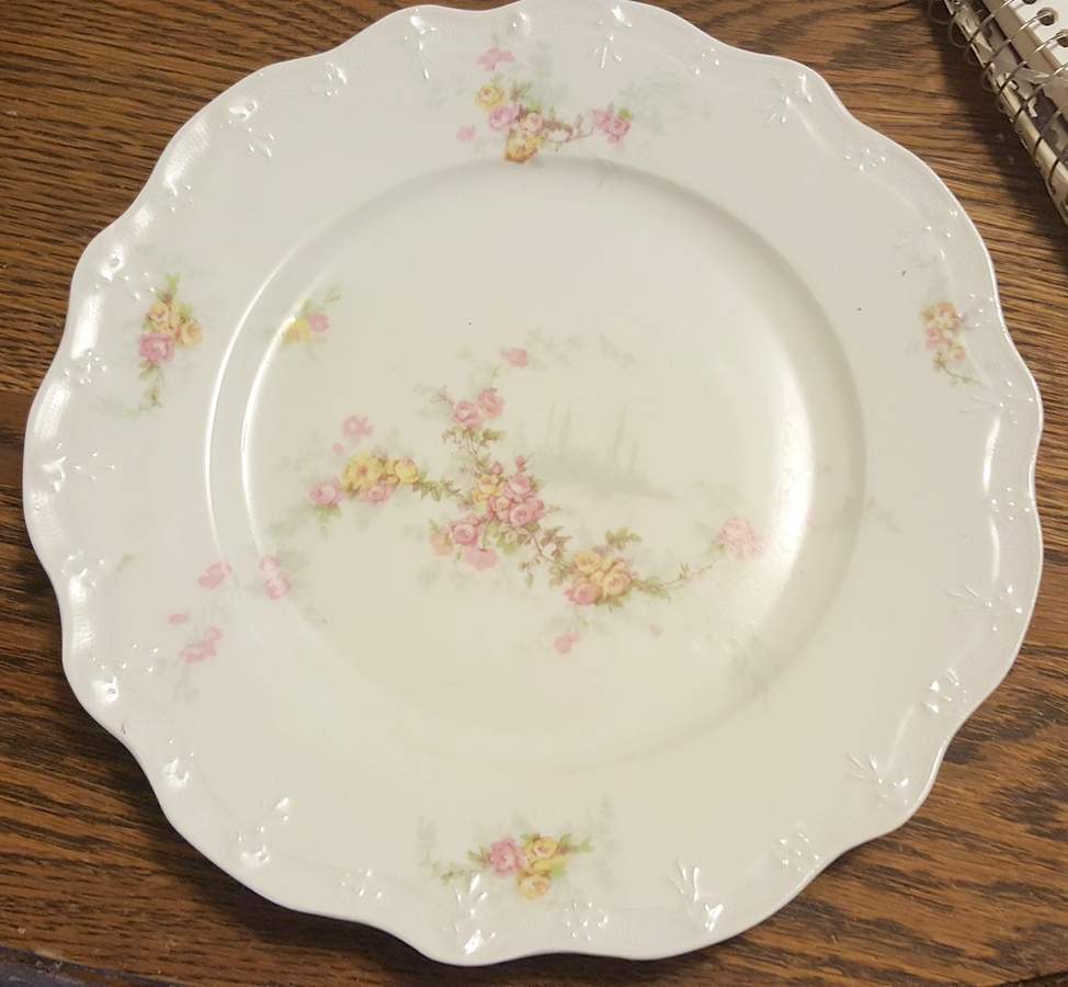 POY915 Dinner Plate by Jean Pouyat-1