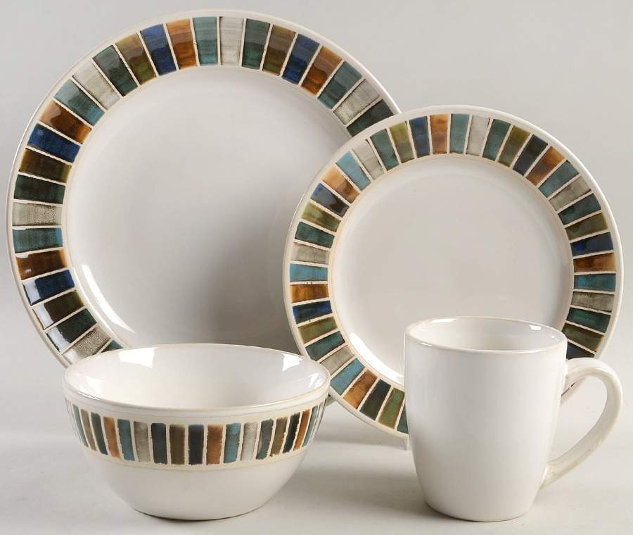 Maya 4 Piece Place Setting by Pfaltzgraff-1
