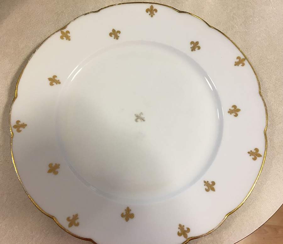 POY921 Dinner Plate by Jean Pouyat-1