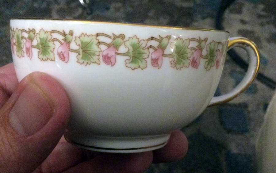 POY923 Flat Cup by Jean Pouyat-1