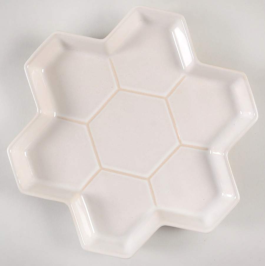 Farm Beehive 8" Round Tray by Potter's Studio-1