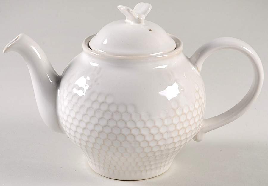 Farm Beehive Teapot & Lid by Potter's Studio-1