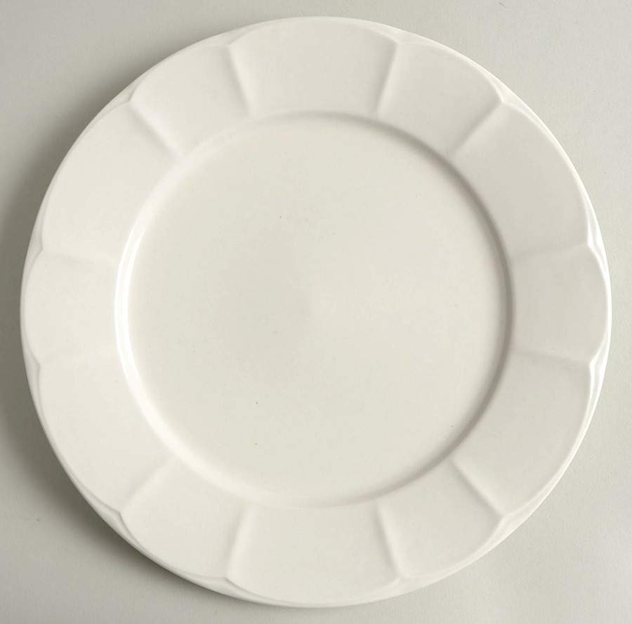 Scalloped Dinner Plate by Pfaltzgraff-1