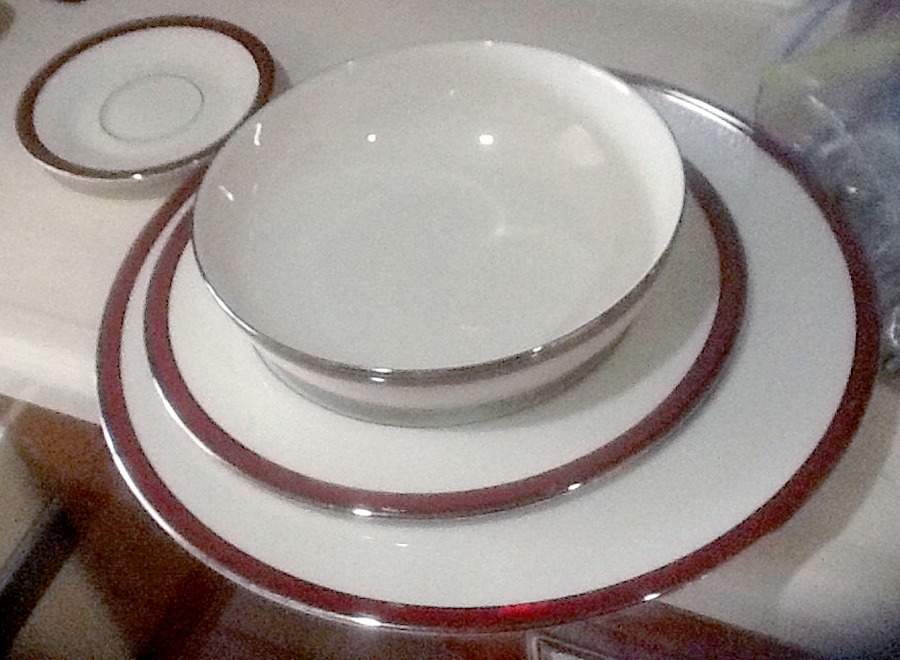 PIC201 Dinner Plate by Pickard-1