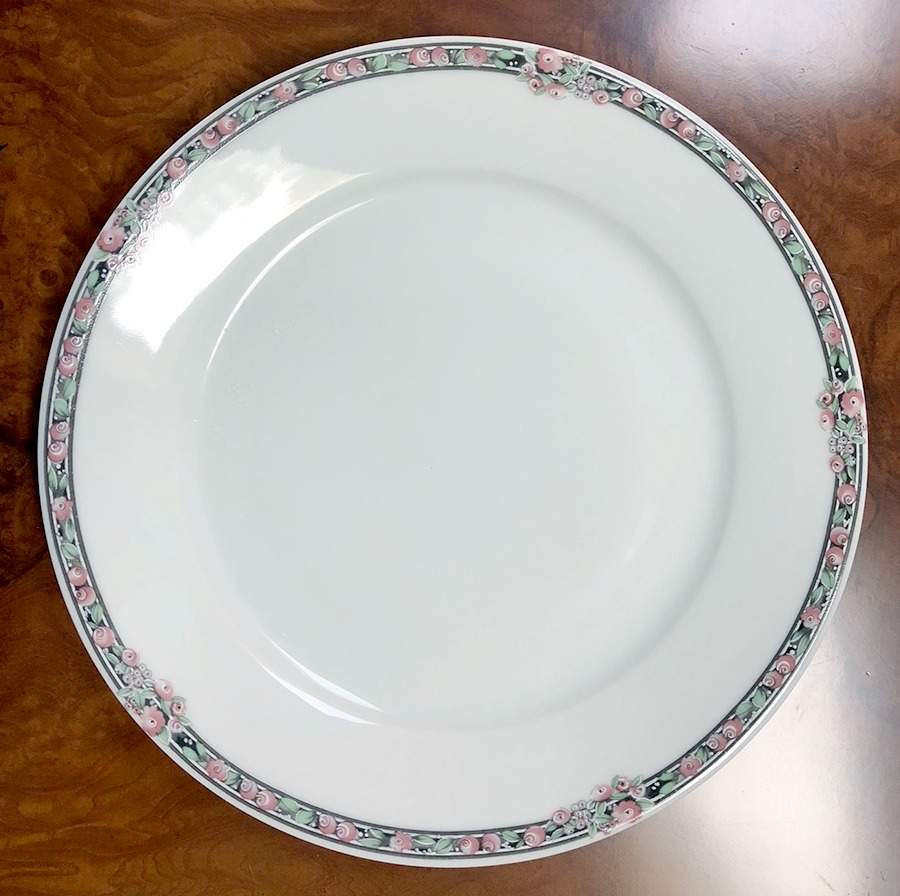 PDL17 Salad Plate by Porcelaine de Sologne-1