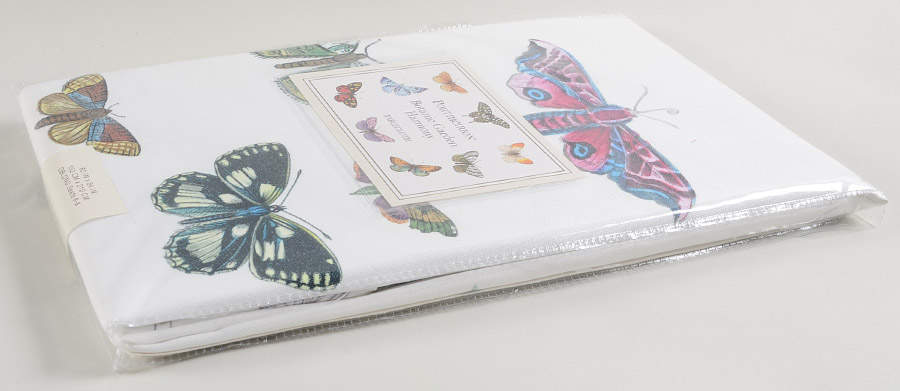 Botanic Garden Harmony 60" x 84" Rectangular Tablecloth by Portmeirion-1