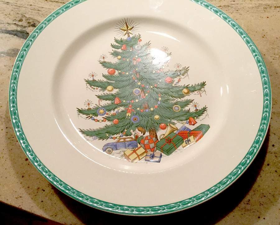Christmas Tree Dinner Plate by Plummer (NY)-1