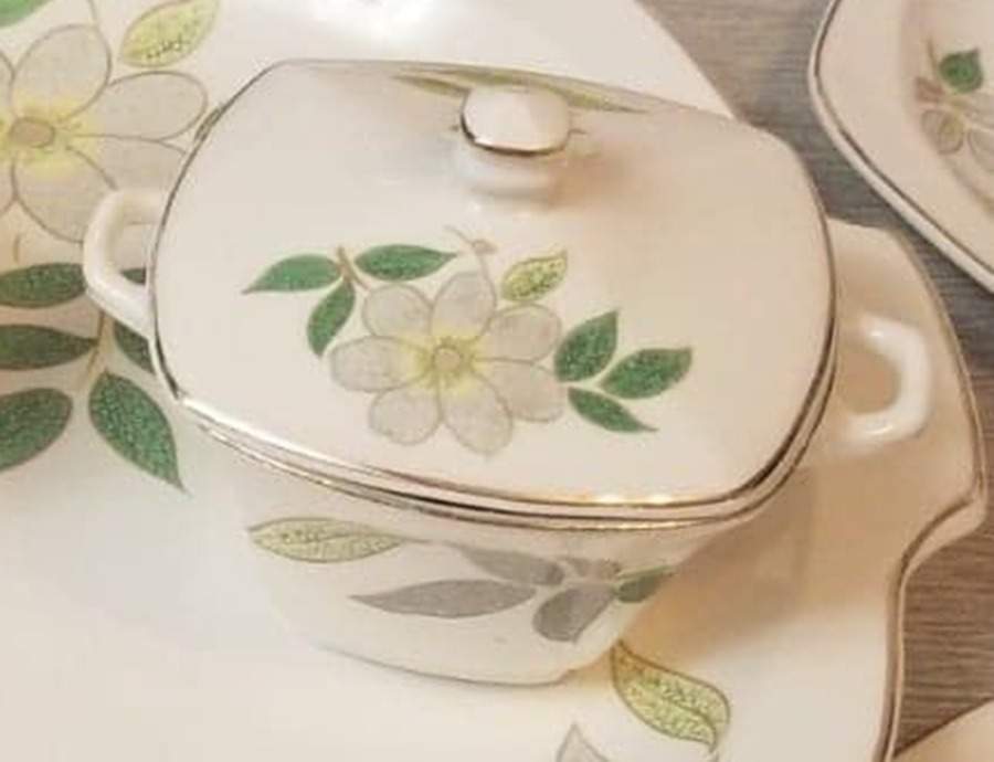 PCP327 Sugar Bowl & Lid by Paden City-1